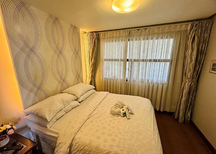 Spacious 1-bedroom Appleone Equicom Ayala * Cebu